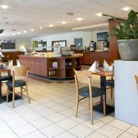 Campanile Hotel&restaurant 3*