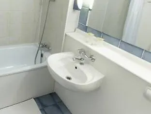 Campanile & Restaurant Hotell 3*