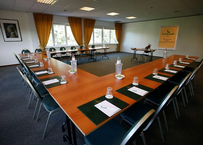 Campanile & Restaurant Делфт