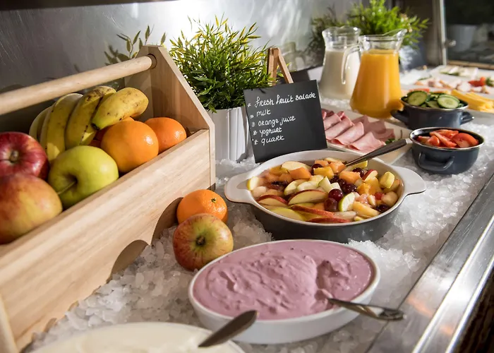 Campanile & Restaurant Hotel 3*