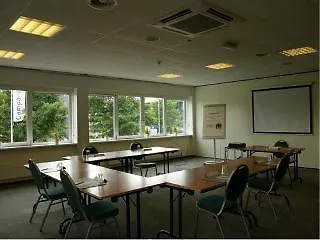 Campanile & Restaurant 3*