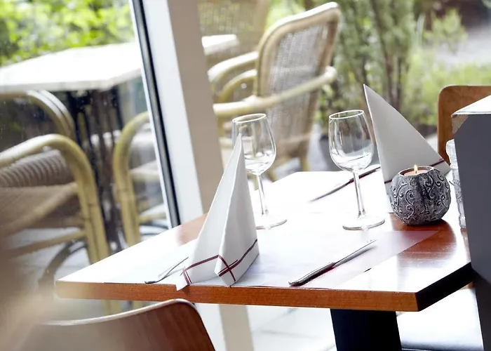 Campanile & Restaurant 3*