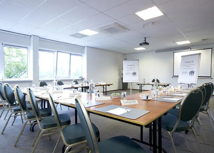 Campanile & Restaurant 3*