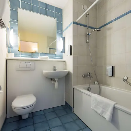 Campanile & Restaurant Hotel 3*