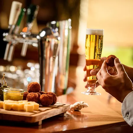 Campanile & Restaurant Hotel