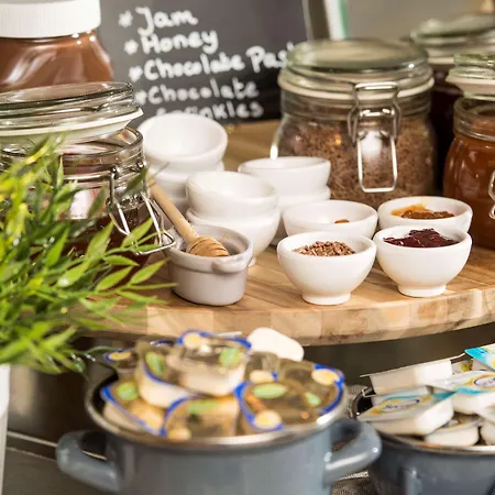 Campanile & Restaurant Hotel 3*