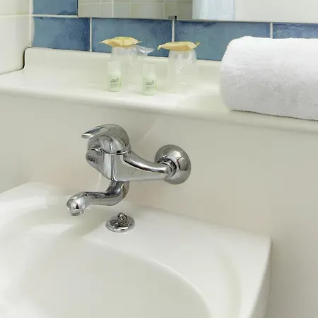 Campanile & Restaurant 3*