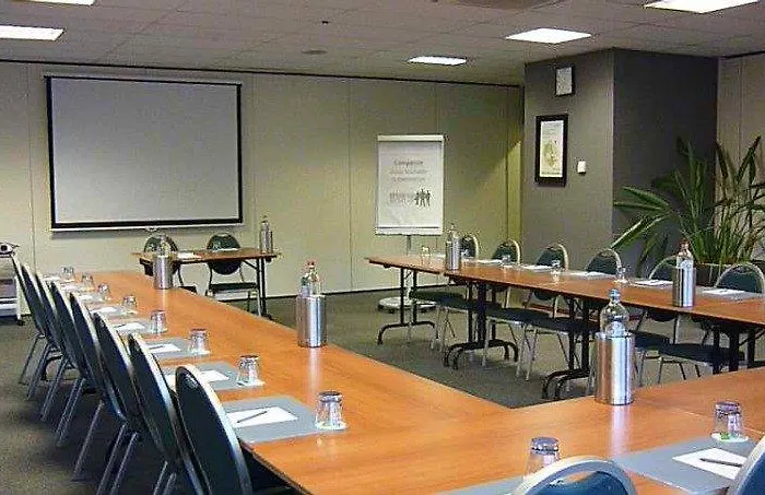 Otel Campanile & Restaurant 3*