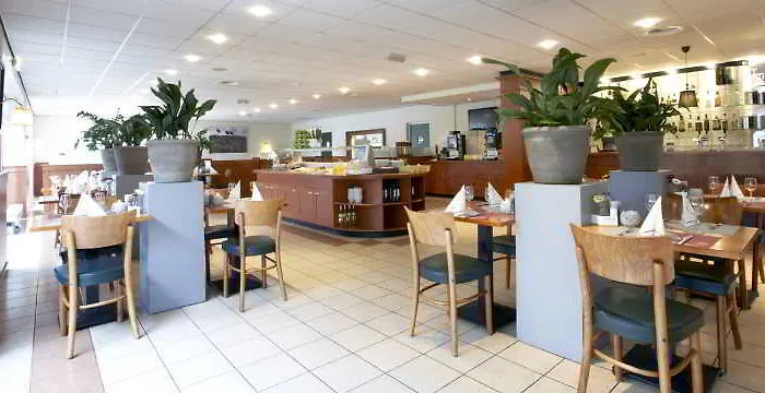 Campanile & Restaurant 3*